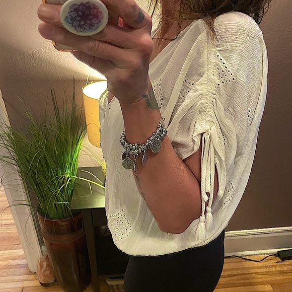 Boho Embroidered Blouse - Picture 4 of 16